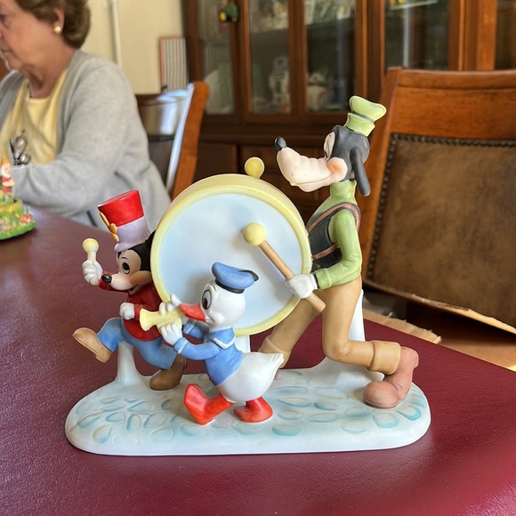 Disney Other - Walt Disney Bisque Figurine